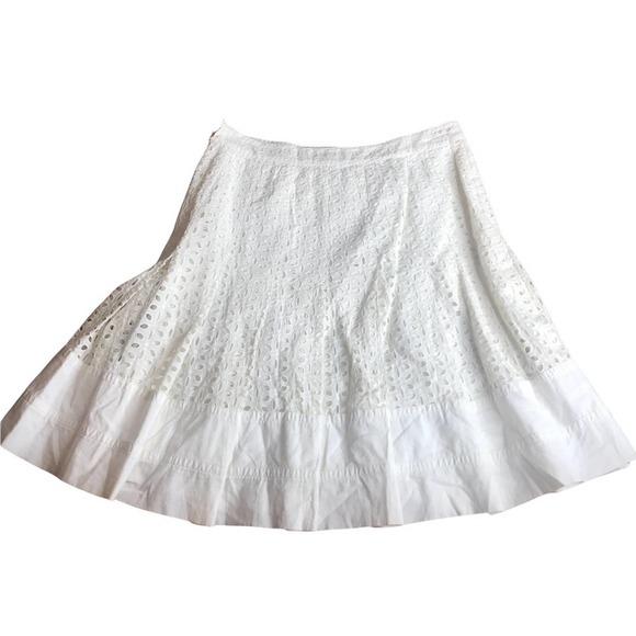 CLUB MONACO White Eyelet Cotton Skirt, size 2 - Picture 3 of 5